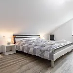 Holiday home Ferienhaeuser Am Suedhang Bei Baltic